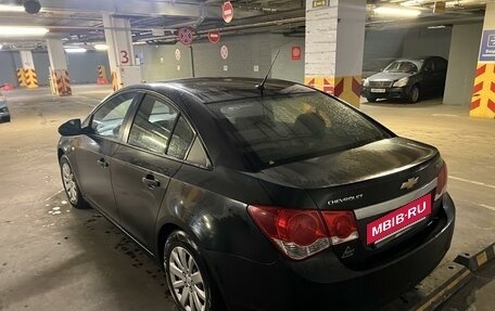 Chevrolet Cruze II, 2011 год, 700 000 рублей, 4 фотография