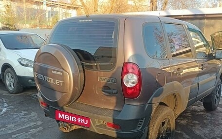 Chevrolet Niva I рестайлинг, 2013 год, 595 000 рублей, 2 фотография