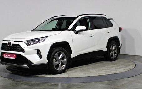 Toyota RAV4, 2021 год, 3 697 000 рублей, 1 фотография