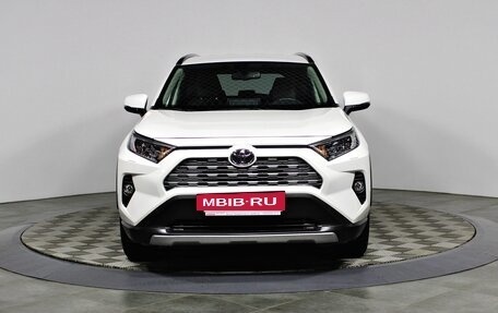 Toyota RAV4, 2021 год, 3 697 000 рублей, 2 фотография