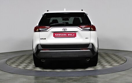 Toyota RAV4, 2021 год, 3 697 000 рублей, 5 фотография