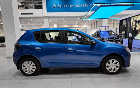 Renault Sandero II рестайлинг, 2015 год, 999 000 рублей, 4 фотография