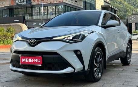 Toyota C-HR I рестайлинг, 2020 год, 1 890 000 рублей, 1 фотография