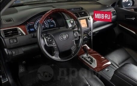 Toyota Camry, 2012 год, 1 870 000 рублей, 7 фотография