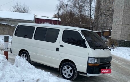 Toyota HiAce H100, 1993 год, 600 000 рублей, 2 фотография