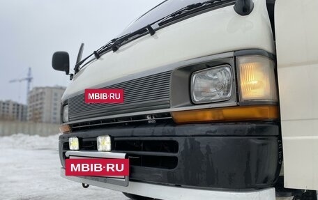 Toyota HiAce H100, 1993 год, 600 000 рублей, 17 фотография