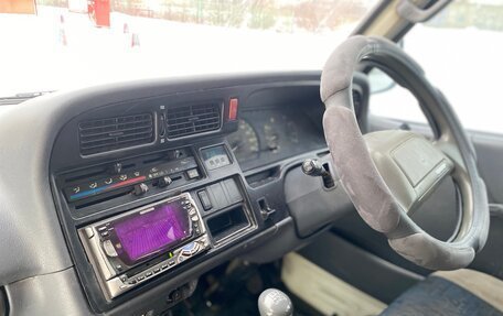 Toyota HiAce H100, 1993 год, 600 000 рублей, 30 фотография