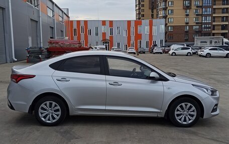 Hyundai Solaris II рестайлинг, 2019 год, 1 350 000 рублей, 2 фотография