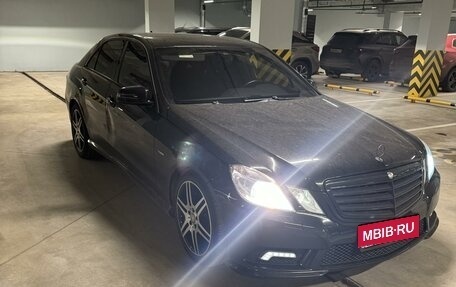 Mercedes-Benz E-Класс, 2011 год, 1 400 000 рублей, 2 фотография