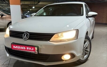 Volkswagen Jetta VI, 2014 год, 1 110 000 рублей, 5 фотография