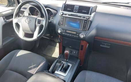 Toyota Land Cruiser Prado 150 рестайлинг 2, 2016 год, 4 140 000 рублей, 9 фотография