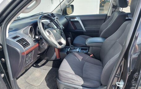 Toyota Land Cruiser Prado 150 рестайлинг 2, 2016 год, 4 140 000 рублей, 23 фотография