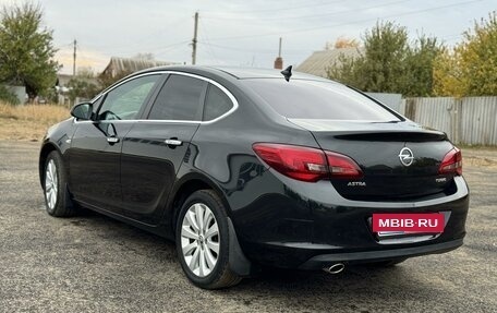 Opel Astra J, 2013 год, 1 200 000 рублей, 19 фотография