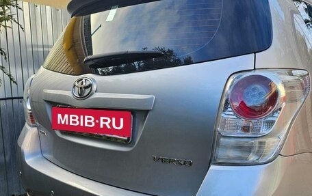 Toyota Verso I, 2011 год, 1 050 000 рублей, 6 фотография