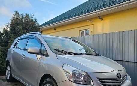 Toyota Verso I, 2011 год, 1 050 000 рублей, 3 фотография