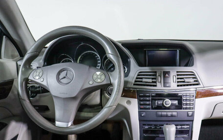 Mercedes-Benz E-Класс, 2011 год, 1 550 000 рублей, 12 фотография