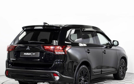 Mitsubishi Outlander III рестайлинг 3, 2020 год, 2 115 000 рублей, 5 фотография