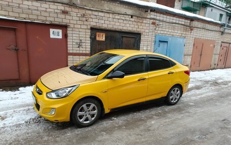 Hyundai Solaris II рестайлинг, 2013 год, 510 000 рублей, 13 фотография