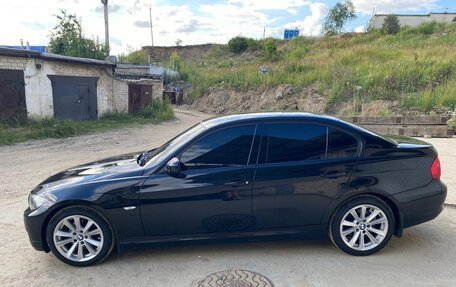 BMW 3 серия, 2011 год, 1 650 000 рублей, 2 фотография