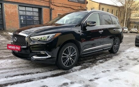 Infiniti QX60 I рестайлинг, 2018 год, 2 900 000 рублей, 13 фотография