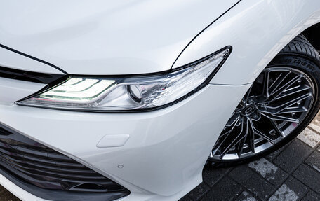 Toyota Camry, 2019 год, 3 270 000 рублей, 13 фотография