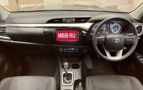 Toyota Hilux VIII, 2021 год, 4 020 000 рублей, 8 фотография