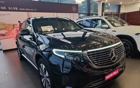 Mercedes-Benz EQC, 2021 год, 3 890 000 рублей, 16 фотография