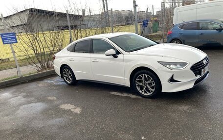 Hyundai Sonata VIII, 2021 год, 2 200 000 рублей, 3 фотография