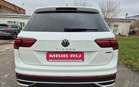 Volkswagen Tiguan II, 2020 год, 3 500 000 рублей, 2 фотография