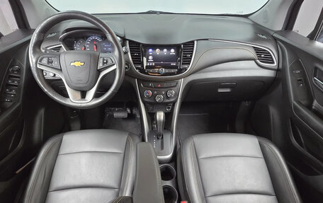 Chevrolet Trax, 2020 год, 1 577 000 рублей, 3 фотография