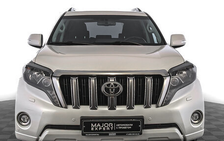 Toyota Land Cruiser Prado 150 рестайлинг 2, 2017 год, 3 850 000 рублей, 2 фотография