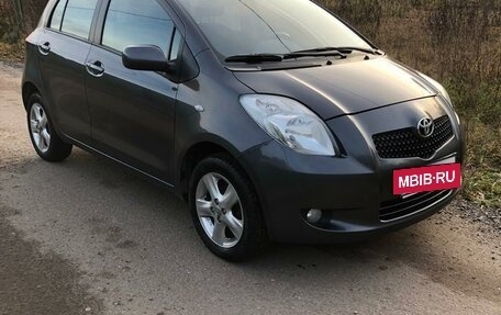 Toyota Yaris III рестайлинг, 2008 год, 700 000 рублей, 9 фотография