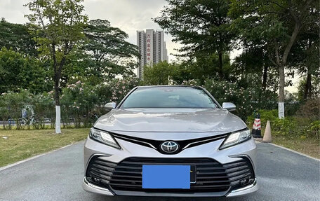 Toyota Camry, 2021 год, 2 990 000 рублей, 2 фотография