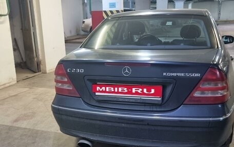 Mercedes-Benz C-Класс, 2004 год, 650 000 рублей, 4 фотография