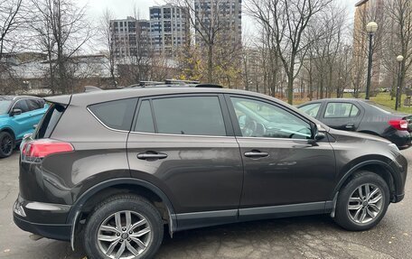 Toyota RAV4, 2018 год, 3 100 000 рублей, 3 фотография