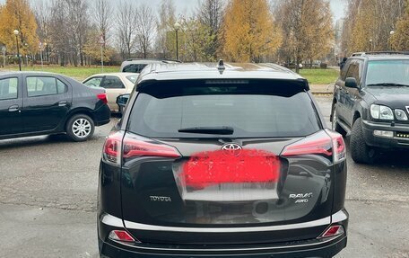 Toyota RAV4, 2018 год, 3 100 000 рублей, 4 фотография