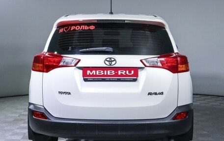 Toyota RAV4, 2015 год, 1 790 000 рублей, 6 фотография