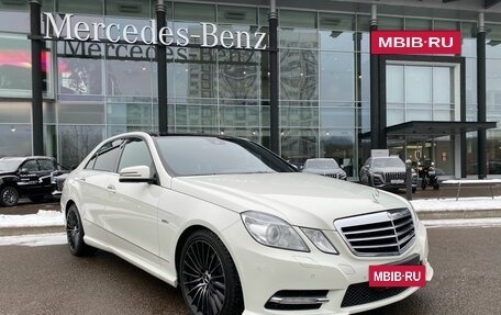 Mercedes-Benz E-Класс, 2012 год, 2 150 000 рублей, 3 фотография