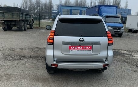 Toyota Land Cruiser Prado 150 рестайлинг 2, 2018 год, 4 550 000 рублей, 5 фотография