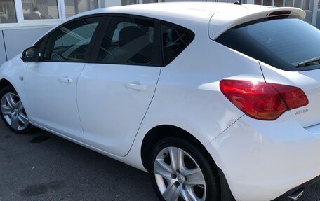 Opel Astra J, 2011 год, 1 100 000 рублей, 3 фотография