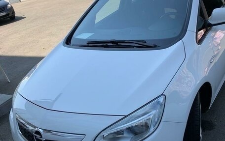 Opel Astra J, 2011 год, 1 100 000 рублей, 2 фотография