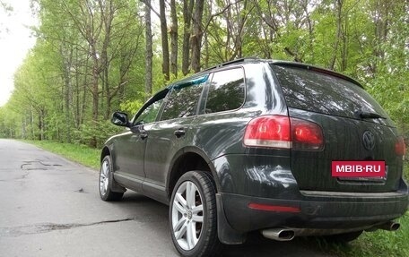 Volkswagen Touareg III, 2004 год, 700 000 рублей, 2 фотография