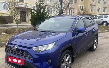 Toyota RAV4, 2021 год, 3 075 000 рублей, 3 фотография