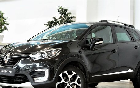 Renault Kaptur I рестайлинг, 2018 год, 1 920 000 рублей, 1 фотография