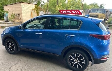 KIA Sportage IV рестайлинг, 2018 год, 2 400 000 рублей, 1 фотография