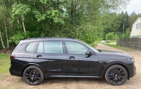 BMW X7, 2023 год, 19 000 000 рублей, 2 фотография