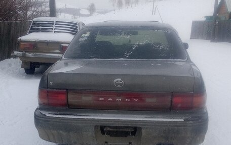 Toyota Camry, 1991 год, 200 000 рублей, 3 фотография