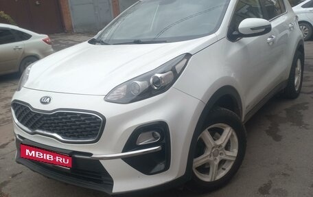 KIA Sportage IV рестайлинг, 2018 год, 2 650 000 рублей, 1 фотография