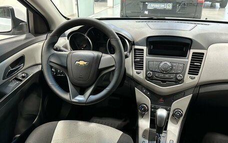 Chevrolet Cruze II, 2012 год, 919 900 рублей, 10 фотография