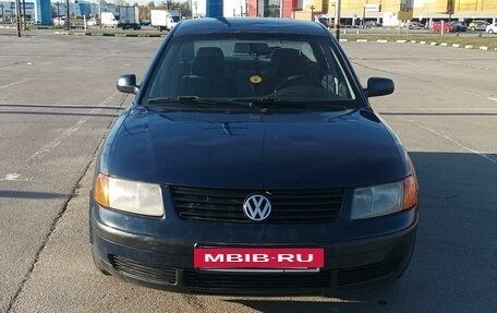 Volkswagen Passat B5+ рестайлинг, 1997 год, 260 000 рублей, 2 фотография